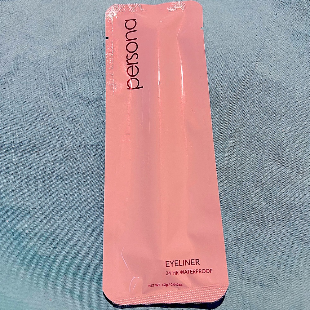 Persona 24-hour Waterproof Eyeliner